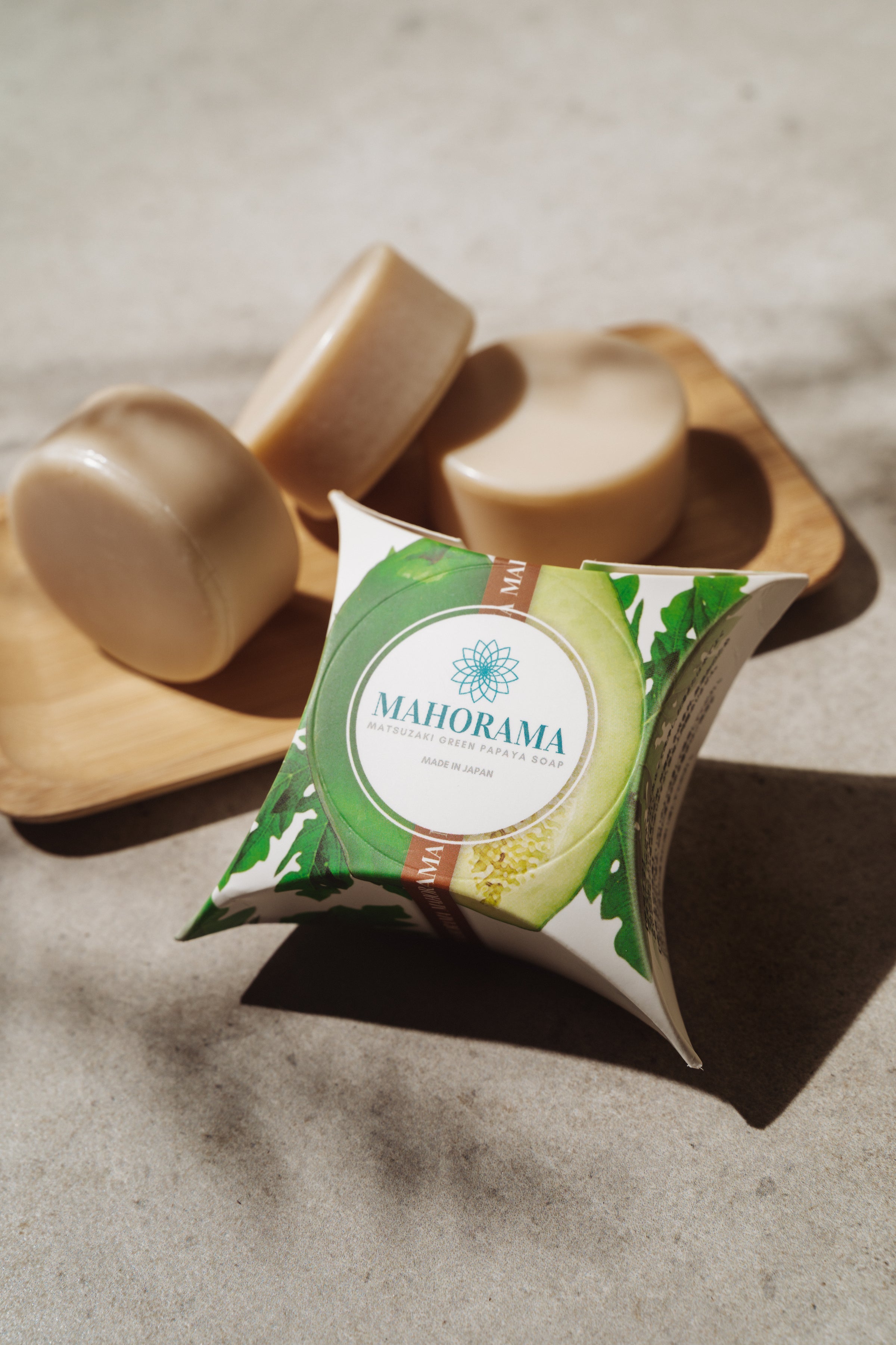 ①ジャワ島産火山性ガラス原石かち割り アンダラ パライバ色2.3kg以上20cm 楽天市場】じゃばら石鹸 標準重量110g じゃばらの産地 北山村公式